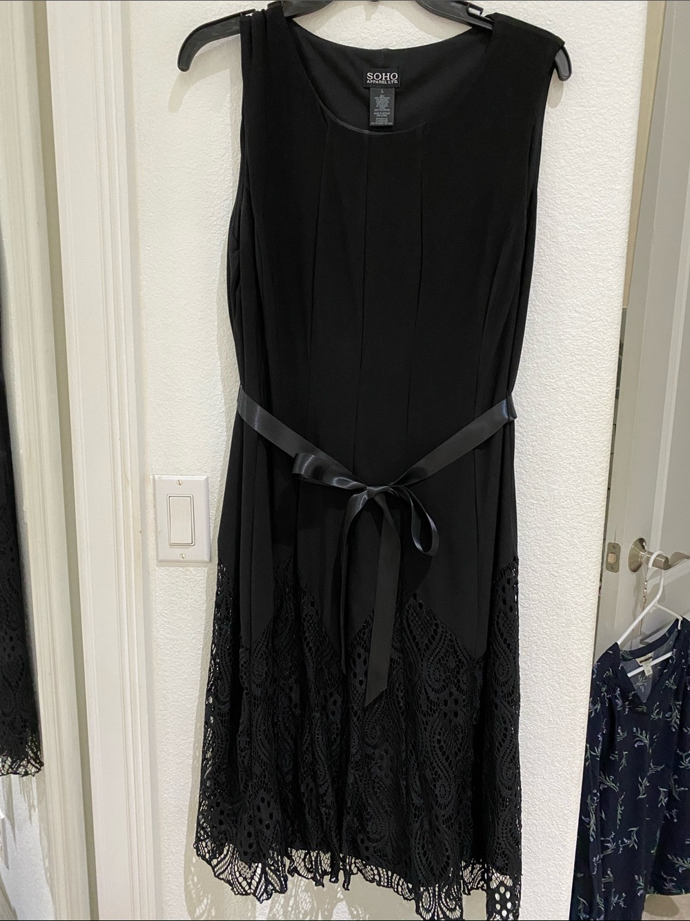 SOHO Apparel Ltd. Black Sleeveless Lined Dress Size L Satin Bow & Lace Hemline